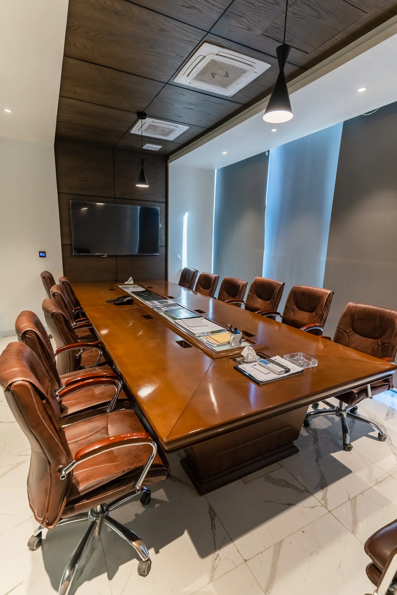 Infinity 99 retail spaces